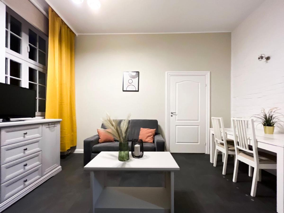 Heart Of Wroclaw - Spacious 3Rooms 75M2 As Home Apartamenty R243 Экстерьер фото