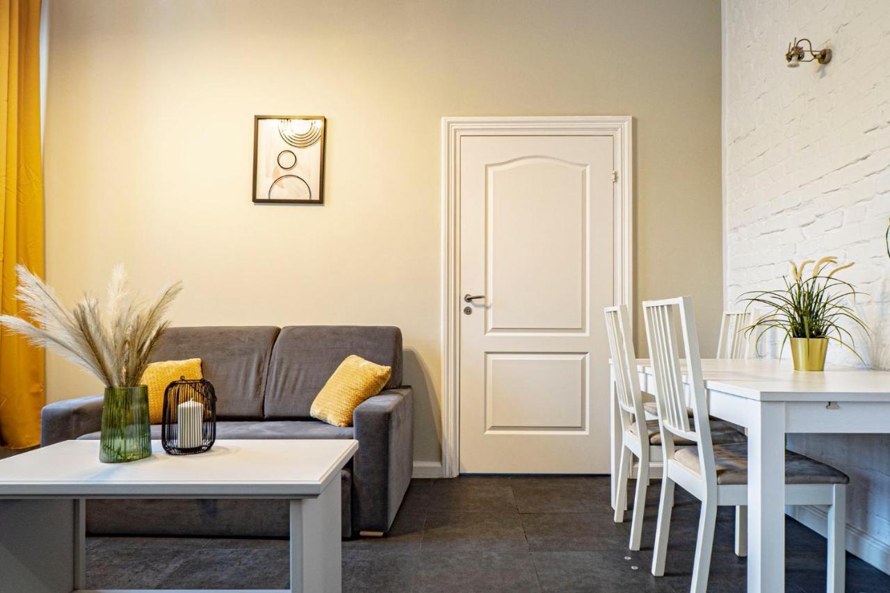Heart Of Wroclaw - Spacious 3Rooms 75M2 As Home Apartamenty R243 Экстерьер фото